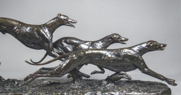 TROIS LÉVRIERS – Image 6