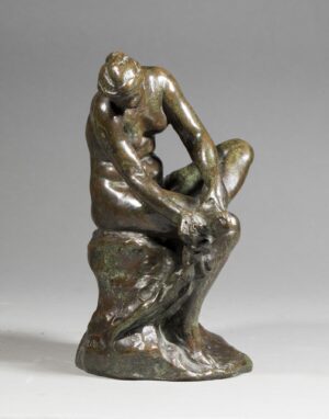 BAIGNEUSE S'ESSUYANT LE PIED